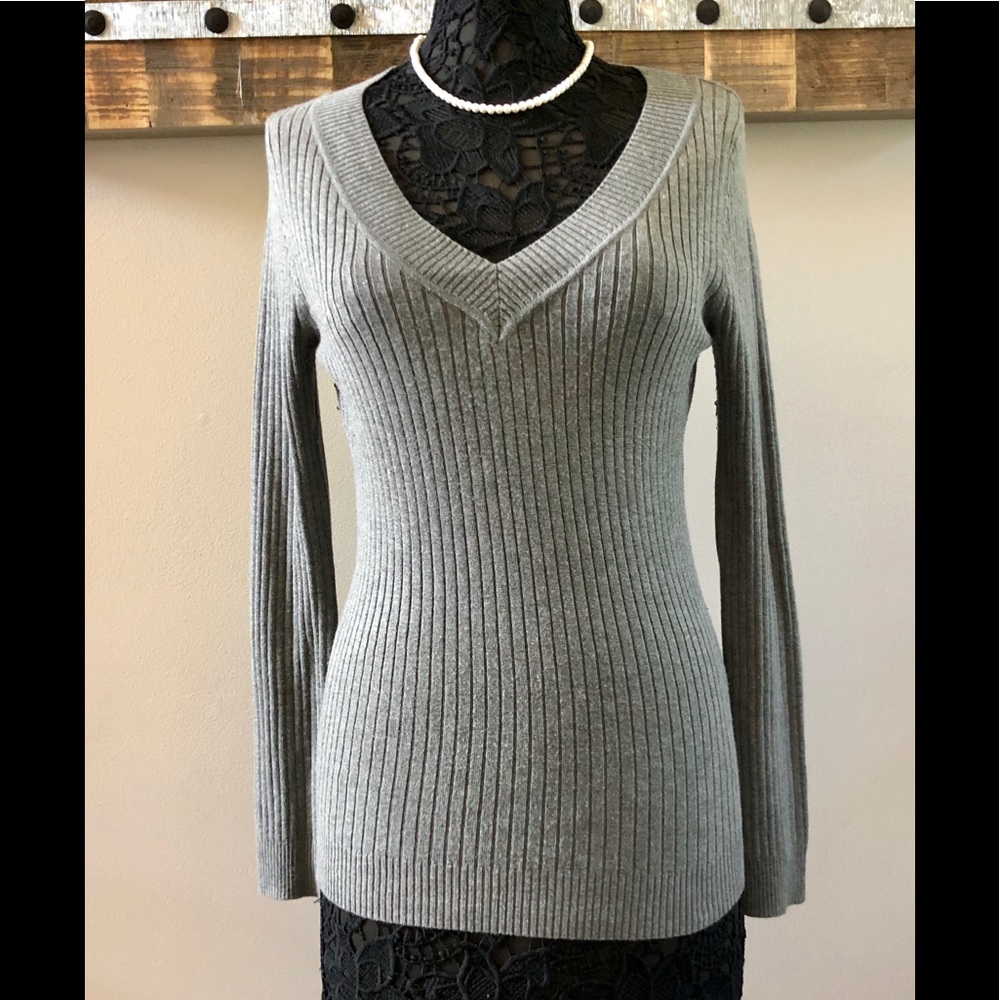 Merona vneck sweater M